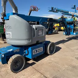 2015 Genie Z-40/23N RJ Articulating Boom Lift