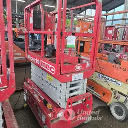 2020 MEC MICRO 19 Scissor Lift