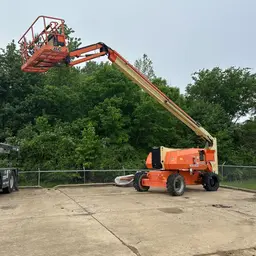 2017 JLG 800AJ Articulating Boom Lift