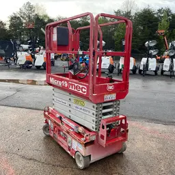 2019 MEC MICRO 19 Scissor Lift