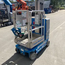 2017 Genie GR-20 Self-Propelled One-Person Lift