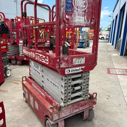 2019 MEC MICRO 19 Scissor Lift