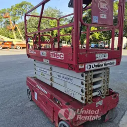 2018 MEC 3346SE Scissor Lift