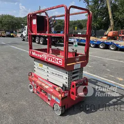 2018 MEC MICRO 19 Scissor Lift