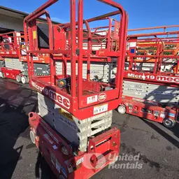 2019 MEC MICRO 19 Scissor Lift