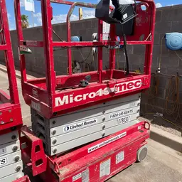2018 MEC MICRO 19 Scissor Lift