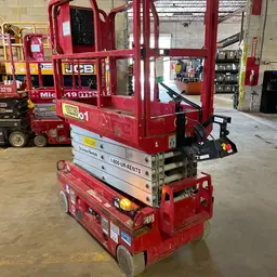 2019 MEC MICRO 19 Scissor Lift
