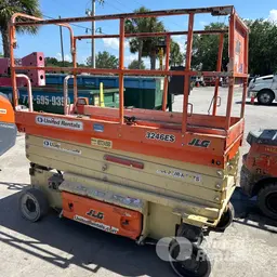 2018 JLG 3246ES Scissor Lift