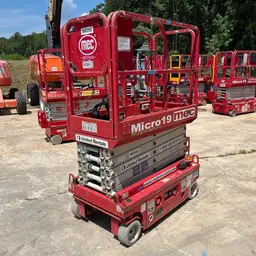 2019 MEC MICRO 19 Scissor Lift
