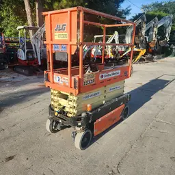 2018 JLG 1932R Scissor Lift