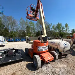 2017 JLG E450AJ Articulating Boom Lift
