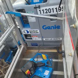 2016 Genie GR-20 Self-Propelled One-Person Lift