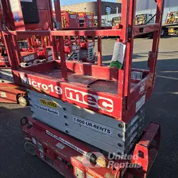 2019 MEC MICRO 19 Scissor Lift