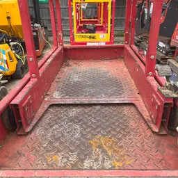 2019 MEC MICRO 19 Scissor Lift
