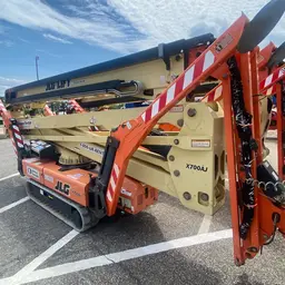 2016 JLG X700AJ Atrium Lift
