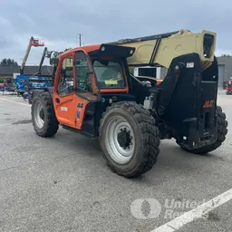 2017 JLG 742 Forklift