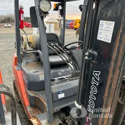 2019 Toyota 8FGU25 Warehouse Forklift