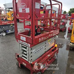 2020 MEC MICRO 19 Scissor Lift