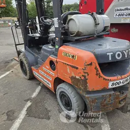 2018 Toyota 8FGU30 Warehouse Forklift