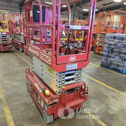 2019 MEC MICRO 19 Scissor Lift