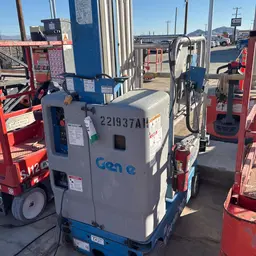 2019 Genie GR-20 Self-Propelled One-Person Lift