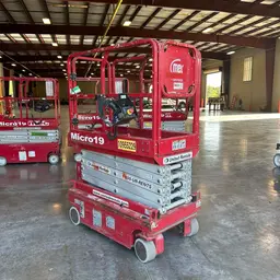 2019 MEC MICRO 19 Scissor Lift