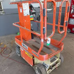 2018 JLG 1230ES Self-Propelled One-Person Lift