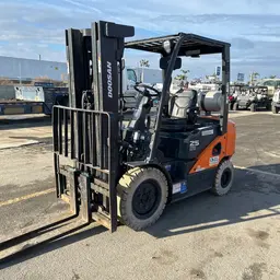 2022 Doosan G25P-7DF Warehouse Forklift