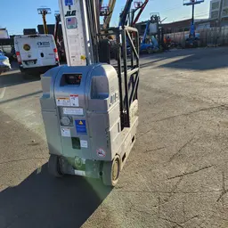 2017 JLG 20MVL Self-Propelled One-Person Lift