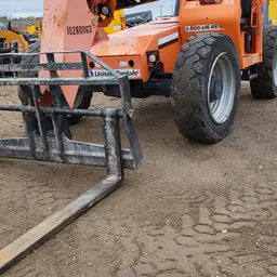 2014 SKYTRAK 6042 Forklift