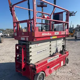 2017 MEC 4046SE Scissor Lift