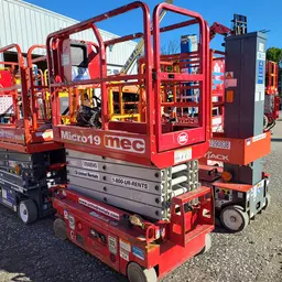 2019 MEC MICRO 19 Scissor Lift