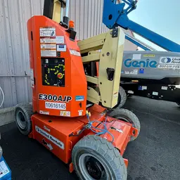 2017 JLG E300AJP Articulating Boom Lift