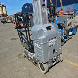 2019 JLG 20MVL Self-Propelled One-Person Lift