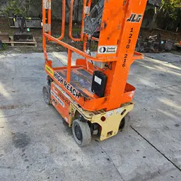 2017 JLG 1230ES Self-Propelled One-Person Lift