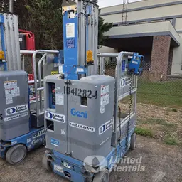 2015 Genie GR-20 Self-Propelled One-Person Lift