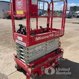 2018 MEC MICRO 19 Scissor Lift