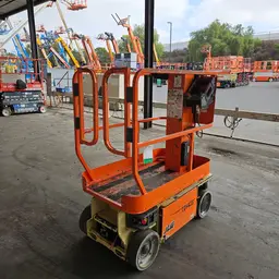 2019 JLG 1230ES Self-Propelled One-Person Lift