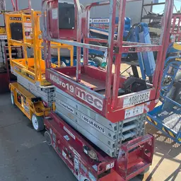 2018 MEC MICRO 19 Scissor Lift