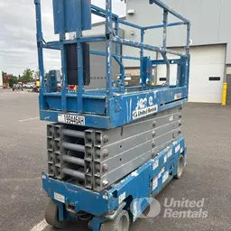 2017 Genie GS-3232 Scissor Lift