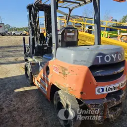 2020 Toyota 8FD35U Warehouse Forklift
