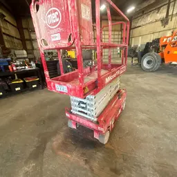 2018 MEC MICRO 19 Scissor Lift