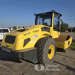 2021 BOMAG BW211D-5 Single Drum Roller