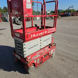 2019 MEC MICRO 19 Scissor Lift