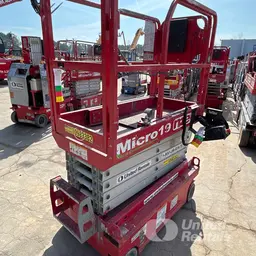 2019 MEC MICRO 19 Scissor Lift