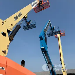 2018 JLG 800S Boom Lift