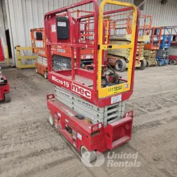 2021 MEC MICRO 19 Scissor Lift