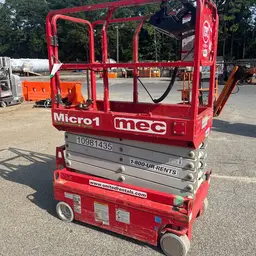 2019 MEC MICRO 19 Scissor Lift