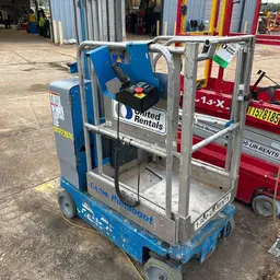 2017 Genie GR-20 Self-Propelled One-Person Lift