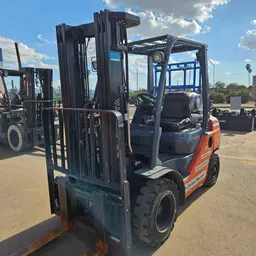 2019 Toyota 8FGU25 Warehouse Forklift